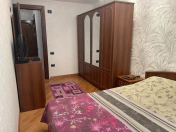 Satılır 2 otaqlı 67 m2 köhnə tikili 1 mkr