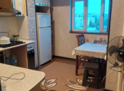 Satılır 2 otaqlı 50 m2 köhnə tikili Suraxanı r.