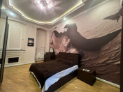 İcarəyə verilir 4 otaqlı 200 m2 köhnə tikili 28 May m.