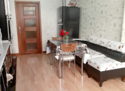 Satılır 4 otaqlı 110 m2 köhnə tikili Əhmədli m.