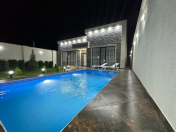 Satılır 4 otaqlı 180 m2 bağ evi Koroğlu m.