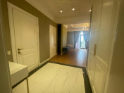 Satılır 3 otaqlı 100 m2 yeni tikili Səbail r.