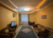 Satılır 3 otaqlı 130 m2 yeni tikili Bakı Dövlət Universiteti