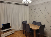 İcarəyə verilir 3 otaqlı 80 m2 köhnə tikili Əhmədli m.