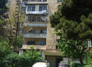 Satılır 3 otaqlı 72 m2 köhnə tikili 9 mkr