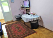 Satılır 2 otaqlı 70 m2 köhnə tikili 28 May m.