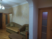 Satılır 2 otaqlı 50 m2 köhnə tikili Gənclik m.