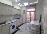 İcarəyə verilir 3 otaqlı 100 m2 yeni tikili Nəsimi r.