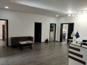 İcarəyə verilir 5 otaqlı 192 m2 ofis 28 May m.