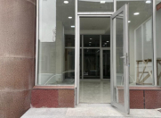 Satılır 1 otaqlı 44 m2 obyekt Nizami m.