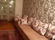 İcarəyə verilir 2 otaqlı 55 m2 köhnə tikili Elmlər Akademiyası m.