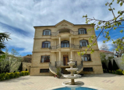 İcarəyə verilir 10 otaqlı 800 m2 bağ evi Badamdar