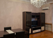 İcarəyə verilir 3 otaqlı 85 m2 köhnə tikili Elmlər Akademiyası m.