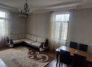 İcarəyə verilir 2 otaqlı 70 m2 köhnə tikili Elmlər Akademiyası m.