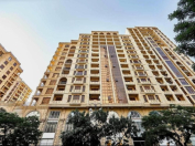 Satılır 3 otaqlı 156 m2 yeni tikili Səbail r.