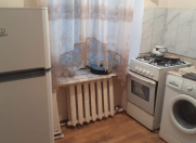 İcarəyə verilir 1 otaqlı 35 m2 köhnə tikili İnşaatçılar m.