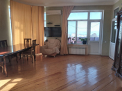 İcarəyə verilir 3 otaqlı 95 m2 yeni tikili Xətai r.