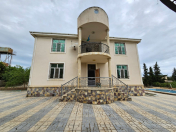 İcarəyə verilir 5 otaqlı 350 m2 bağ evi Bilgəh