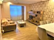 Satılır 2 otaqlı 65 m2 köhnə tikili Elmlər Akademiyası m.