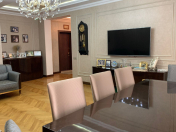 Satılır 3 otaqlı 130 m2 yeni tikili Nəriman Nərimanov m.