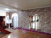 Satılır 11 otaqlı 350 m2 villa Ucar