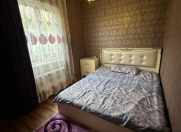 Satılır 3 otaqlı 75 m2 həyət evi Hilton otel