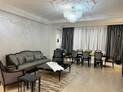 Satılır 4 otaqlı 200 m2 yeni tikili Qış parkı