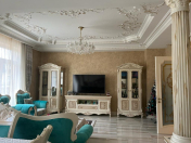 İcarəyə verilir 3 otaqlı 130 m2 yeni tikili Ağ şəhər