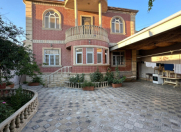 İcarəyə verilir 5 otaqlı 200 m2 həyət evi Badamdar