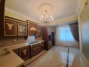 Satılır 3 otaqlı 170 m2 yeni tikili Gənclik m.