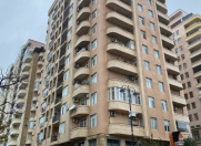 Satılır 3 otaqlı 132 m2 yeni tikili 28 May m.