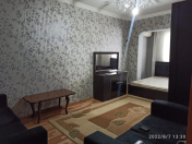 Satılır 1 otaqlı 48 m2 köhnə tikili Azadlıq prospekti m.