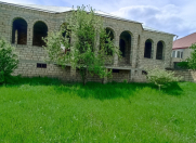 Satılır 5 otaqlı 200 m2 həyət evi Quba