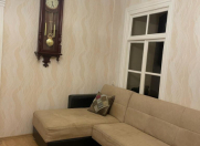 İcarəyə verilir 2 otaqlı 70 m2 köhnə tikili 28 May m.