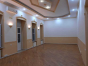 İcarəyə verilir 5 otaqlı 220 m2 ofis 28 May m.