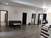 İcarəyə verilir 5 otaqlı 190 m2 ofis 28 May m.