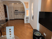 İcarəyə verilir 3 otaqlı 100 m2 yeni tikili 8 Noyabr m.