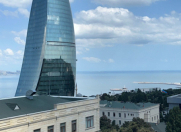 Satılır 3 otaqlı 100 m2 köhnə tikili Milli Məclis