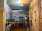 Satılır 3 otaqlı 85 m2 köhnə tikili İçəri Şəhər m.