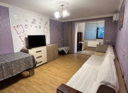 Satılır 4 otaqlı 74 m2 köhnə tikili Bakı Dövlət Universiteti