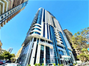 İcarəyə verilir 3 otaqlı 140 m2 yeni tikili 28 May m.