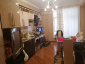 Satılır 3 otaqlı 130 m2 yeni tikili Bakı Asiya Universiteti