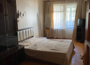 İcarəyə verilir 3 otaqlı 100 m2 köhnə tikili İçəri Şəhər m.