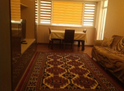 İcarəyə verilir 2 otaqlı 70 m2 köhnə tikili 28 May m.