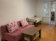 İcarəyə verilir 2 otaqlı 45 m2 köhnə tikili 28 May m.