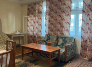 İcarəyə verilir 4 otaqlı 96 m2 köhnə tikili Elmlər Akademiyası m.