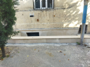 Satılır 2 otaqlı 90 m2 obyekt Neftçilər m.