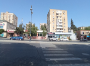 Satılır 1 otaqlı 16 m2 həyət evi İnşaatçılar m.