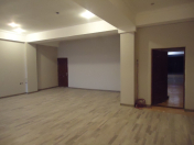 İcarəyə verilir 3 otaqlı 120 m2 ofis Ağ şəhər