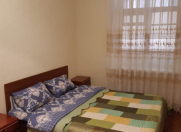 İcarəyə verilir 2 otaqlı 65 m2 köhnə tikili Sahil m.